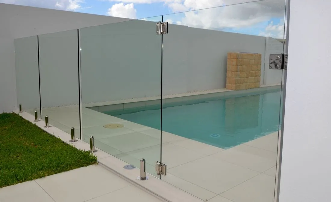Frame Less Pool Fencing images